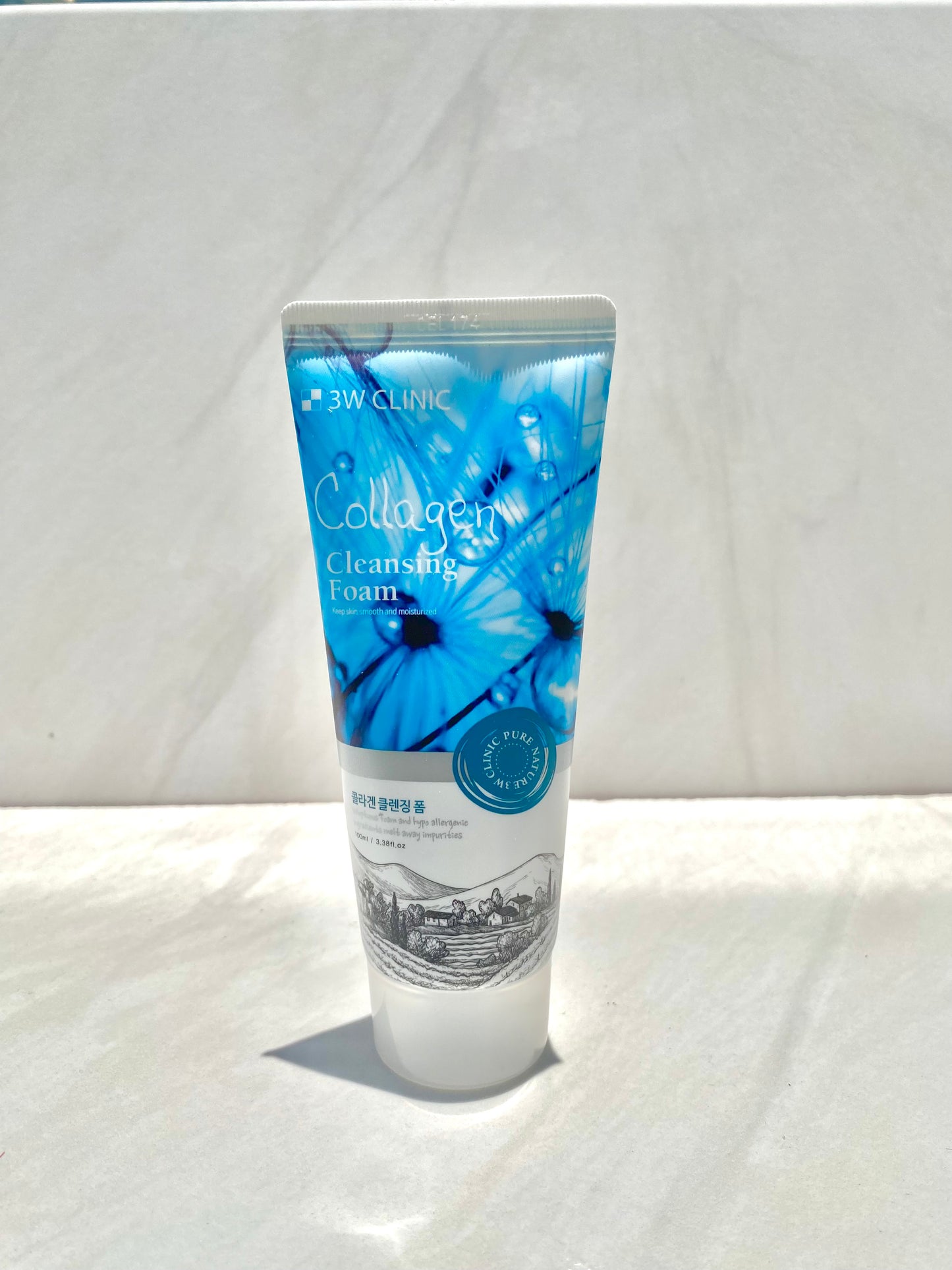 3W CLINIC COLLAGEN CLEANSING FOAM